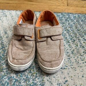 Tom’s Kids Tan Slip-On Shoes size 11